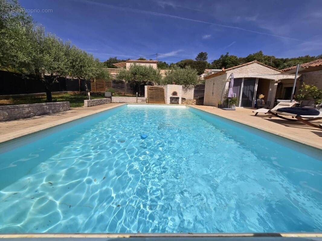 Maison à FLASSANS-SUR-ISSOLE