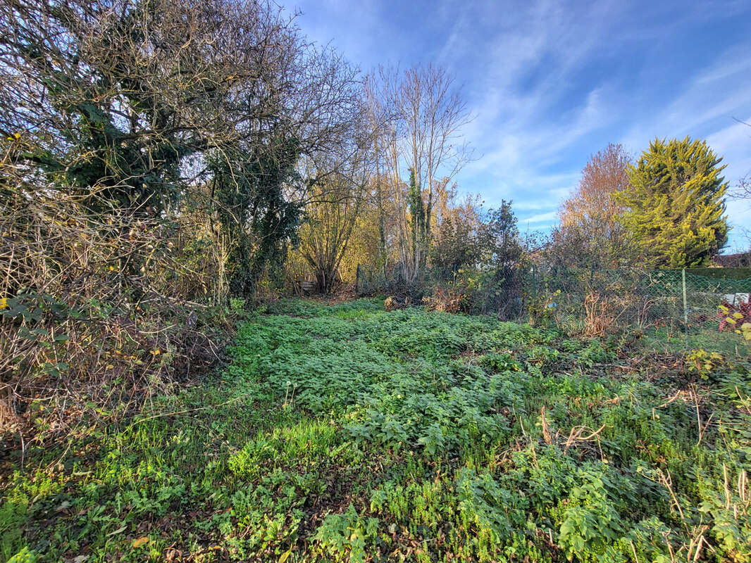 Maison à FOSSEMANANT