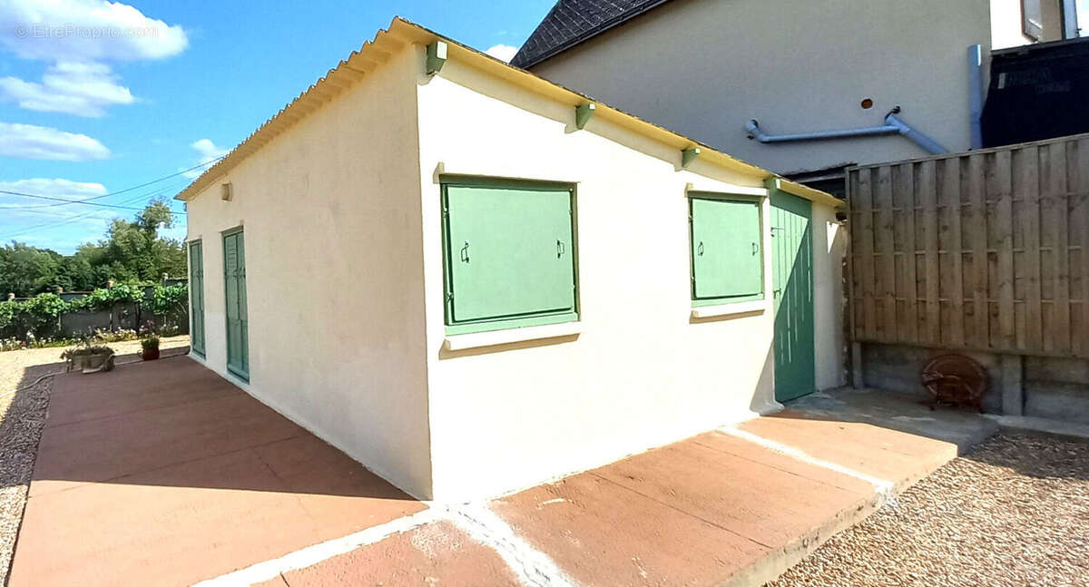 Maison à CHATEAUNEUF-SUR-SARTHE