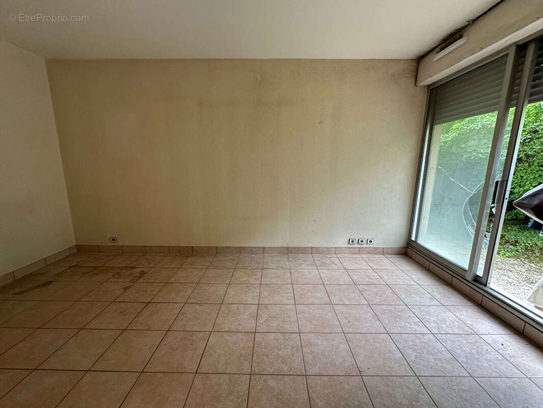 Appartement à MONTROUGE