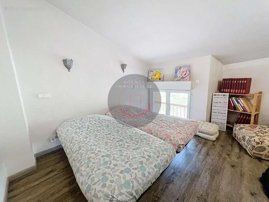 Maison à LES ADRETS-DE-L'ESTEREL