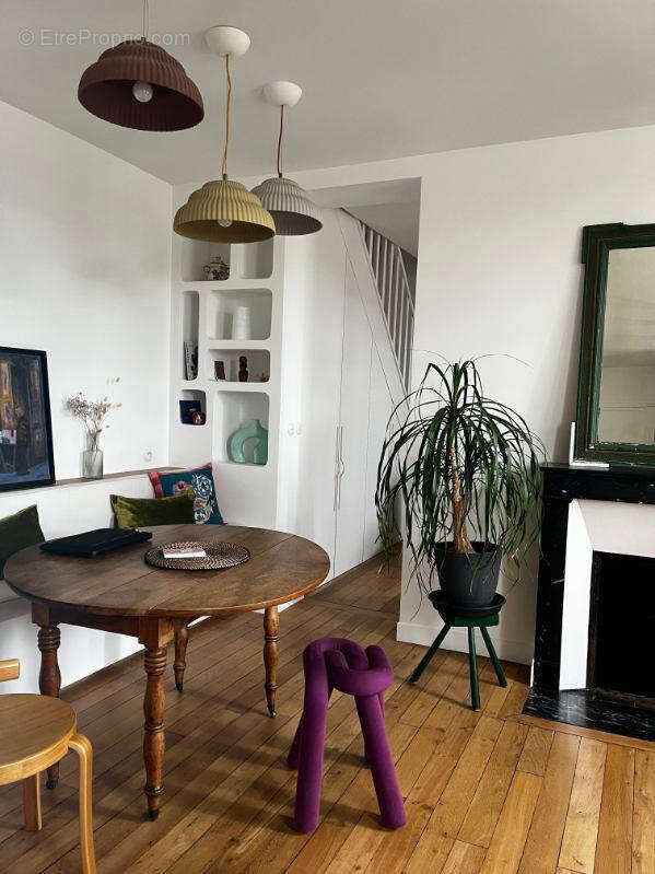 Appartement à CHARENTON-LE-PONT