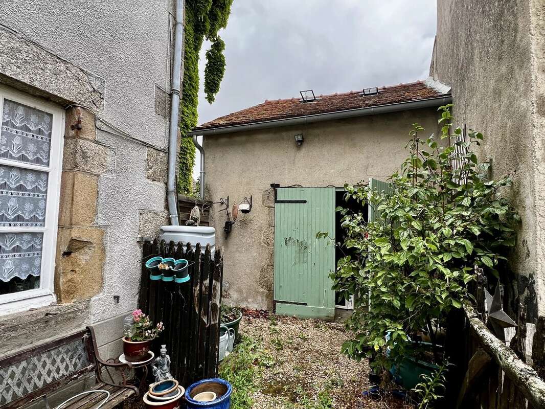 Maison à ARNAC-LA-POSTE