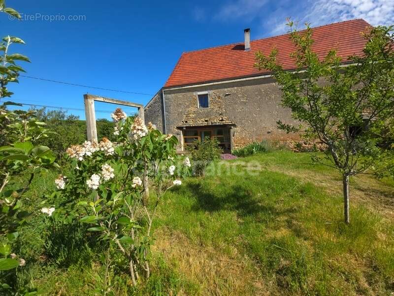 Maison de charme rare au cœur du Vézelien – environ 150 m² habitables, fort potentiel de 230 m2 - 2 chambres potentiel 5 - photo 13