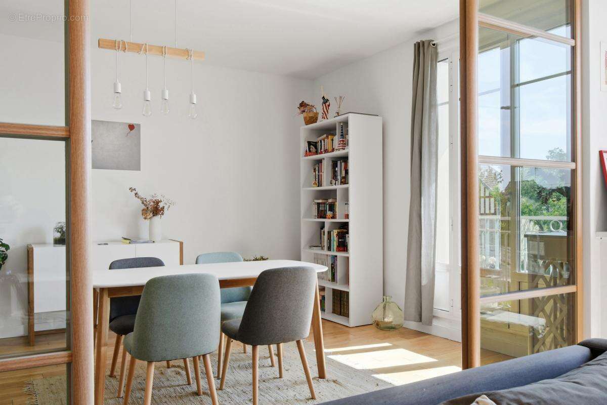 Suresnes republique - appartement de 3 pieces de 71 m² avec balcon, ascenseur et cave - photo 4