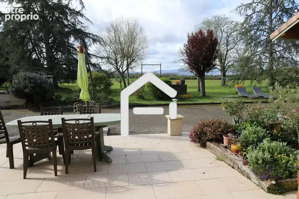 Maison 10 pièces 325 m² à vendre à Pamiers (09100) - photo 2