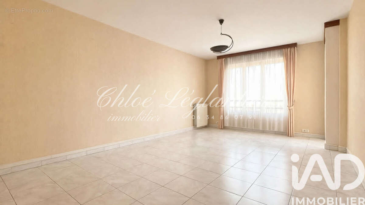 Photo 2 - Appartement à LE PLESSIS-TREVISE