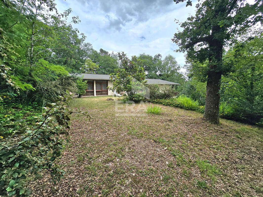 Maison à MONTPON-MENESTEROL