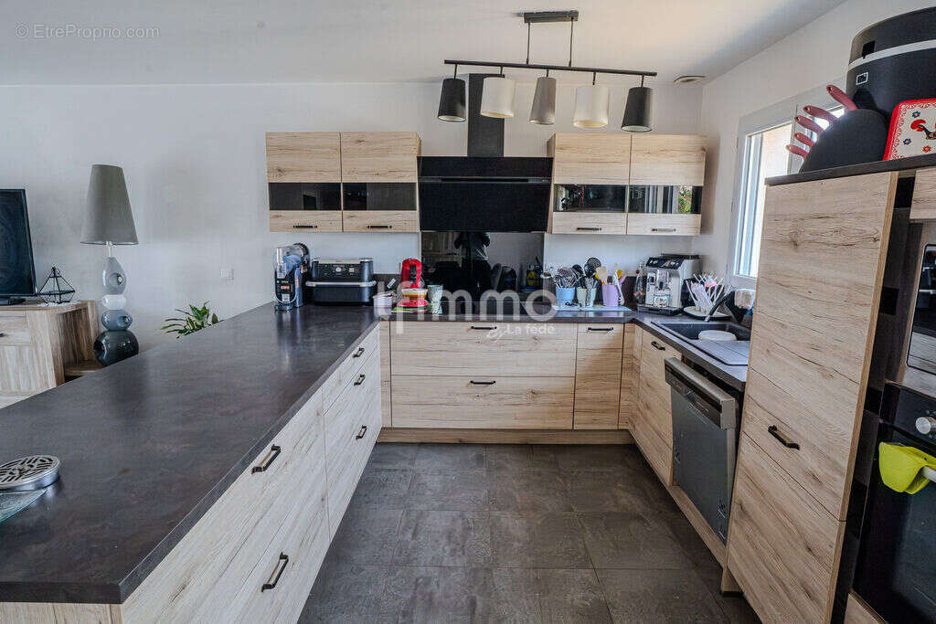 Maison familiale récente avec vue - photo 4