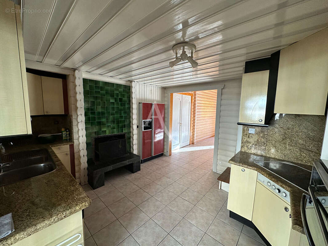 BOLQUÈRE, Chalet de caractère de 274 m² avec 5 appartements indépendants , Idéal investissement ou projet familial - photo 9