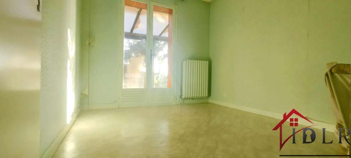 Maison à SEMOUTIERS-MONTSAON