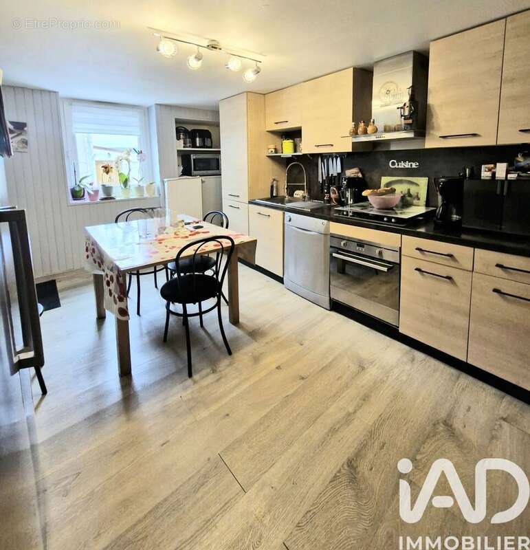 Maison 110 m² à Neuville-Les-Vaucouleurs  - photo 6