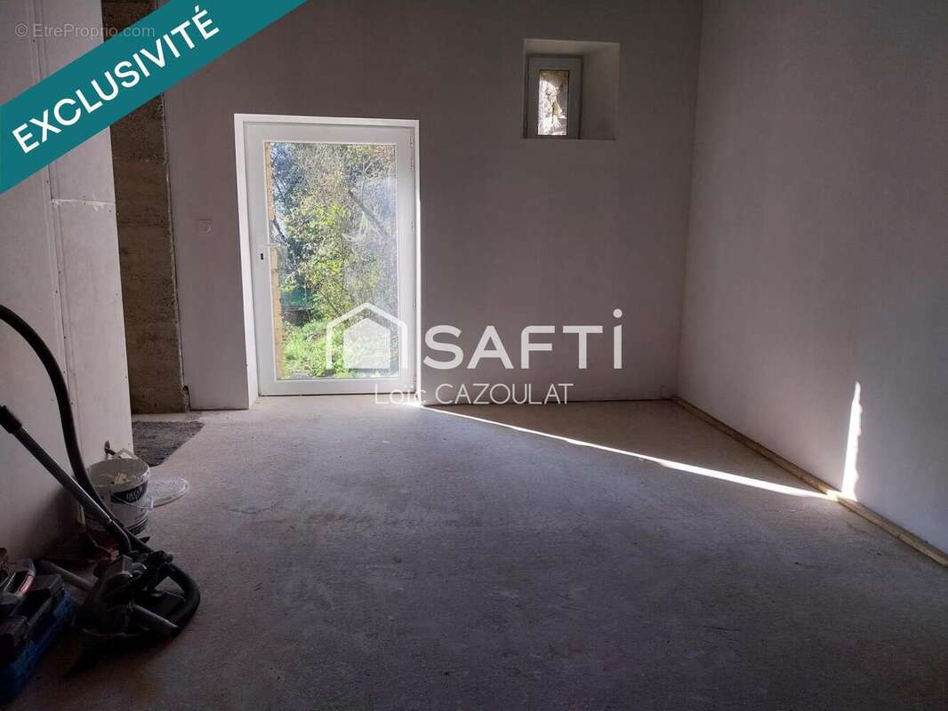 Maison 100 m² à Saint-Christophe-Des-Bois  - photo 3