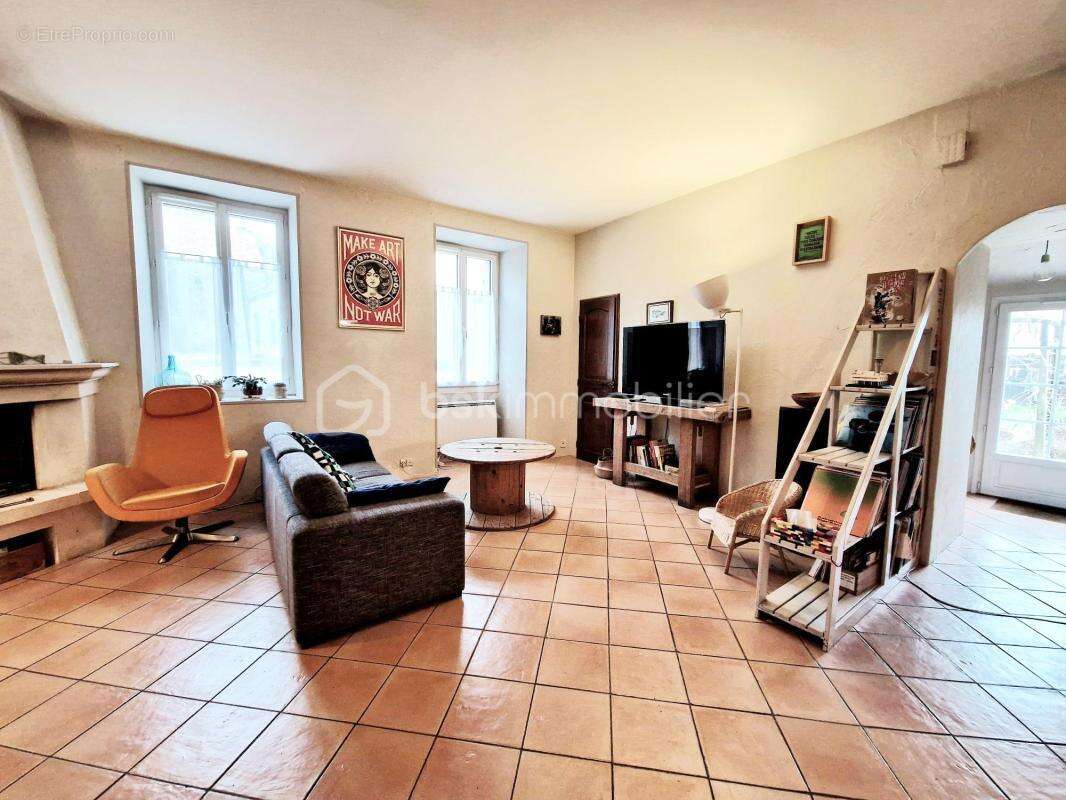 Maison à BAZAINVILLE