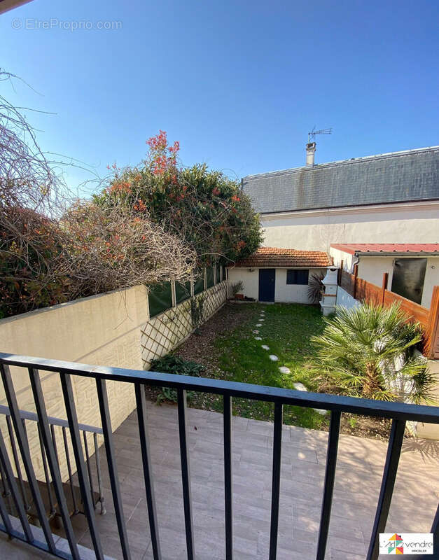 Vue Salon  - Appartement à MONTGERON