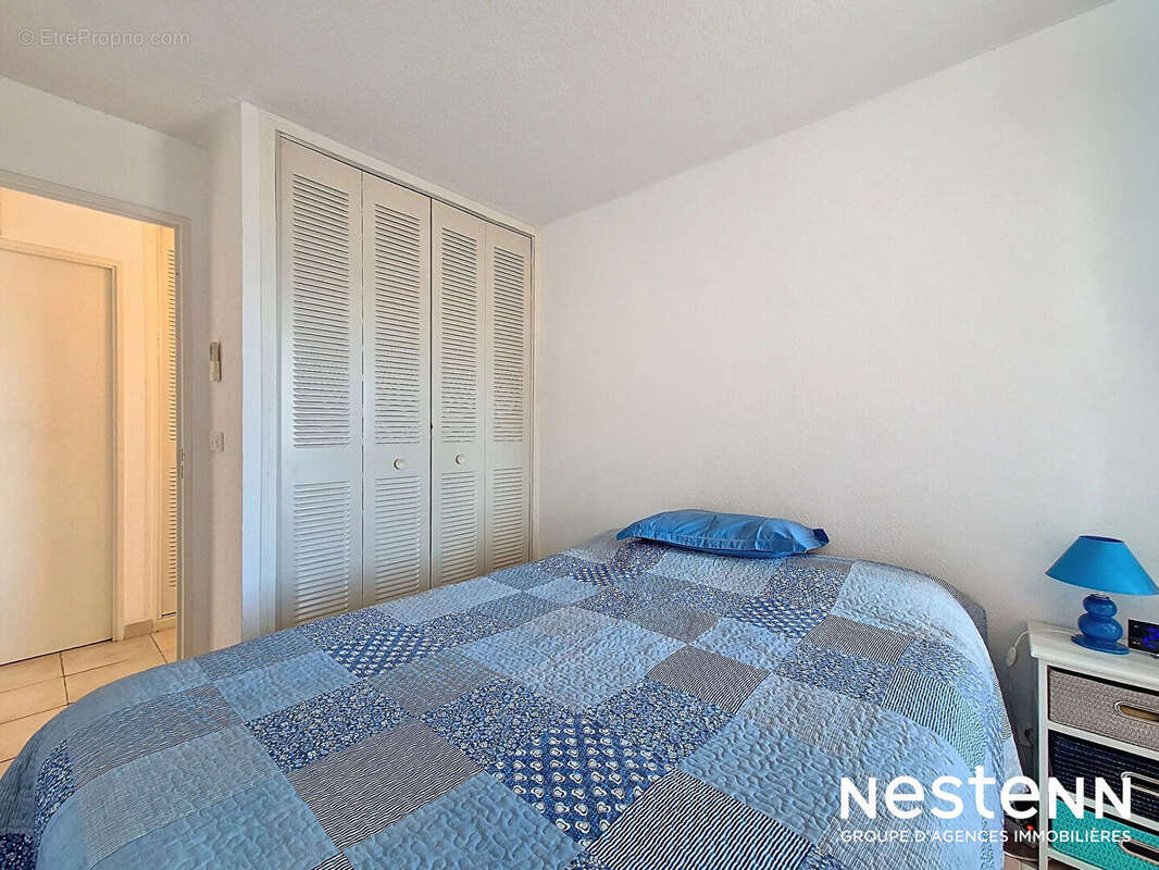 Appartement vue mer Cavalaire-sur-Mer 3 pièce(s) 67 m2 (50,54 + 16,9 m² loi carrez ) avec terrasse, garage et place de stationne - photo 11