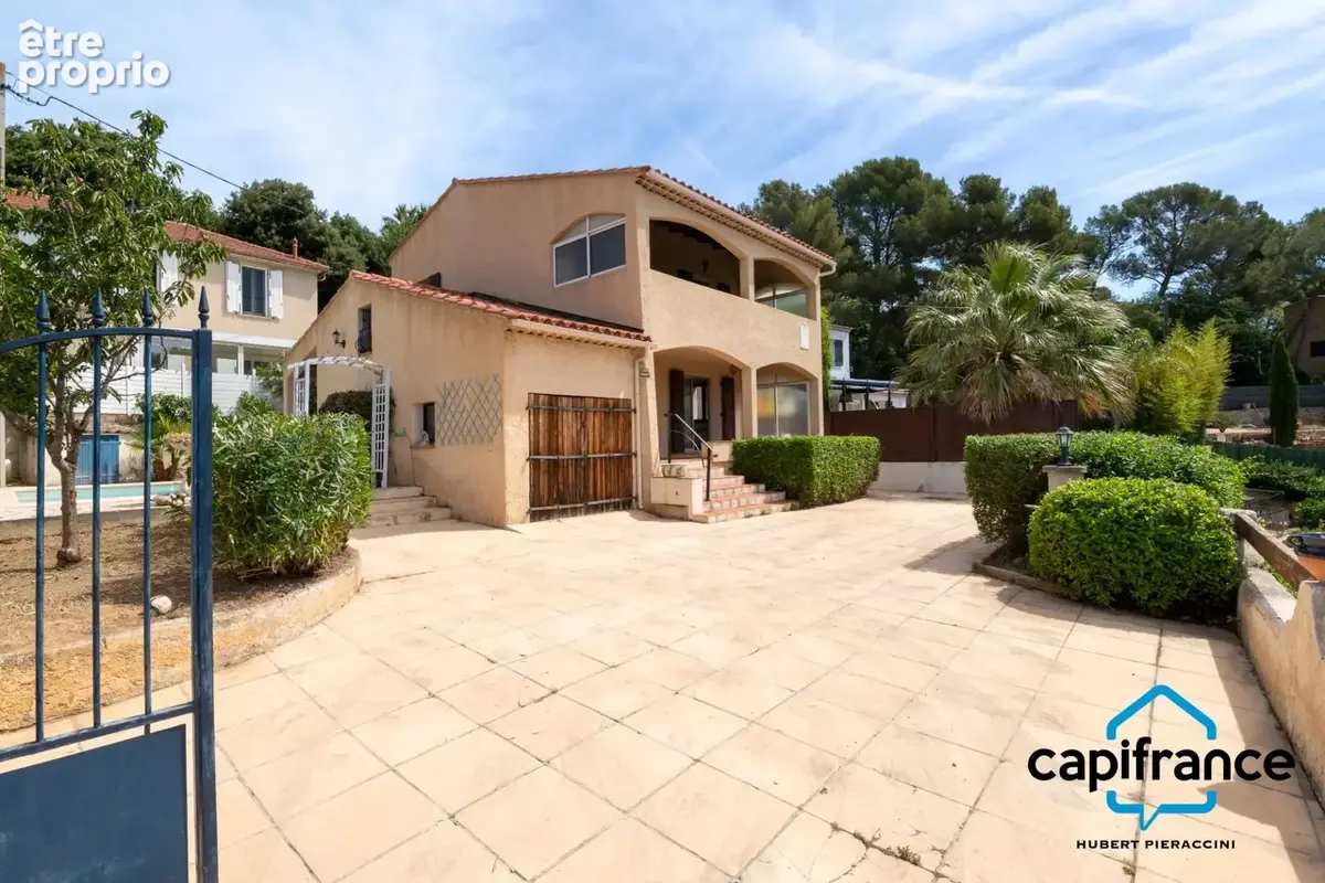 La Seyne sur mer/proche Six fours Villa de 100m2 au calme, piscine, garage, belle vue - photo 2