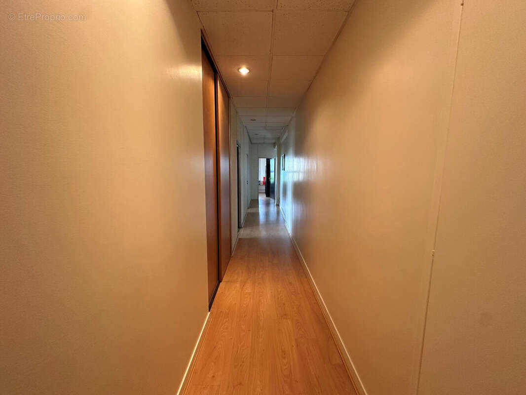 Commerce à VILLIERS-SUR-MARNE