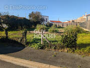 Terrain à SAINT-HILAIRE-DE-RIEZ