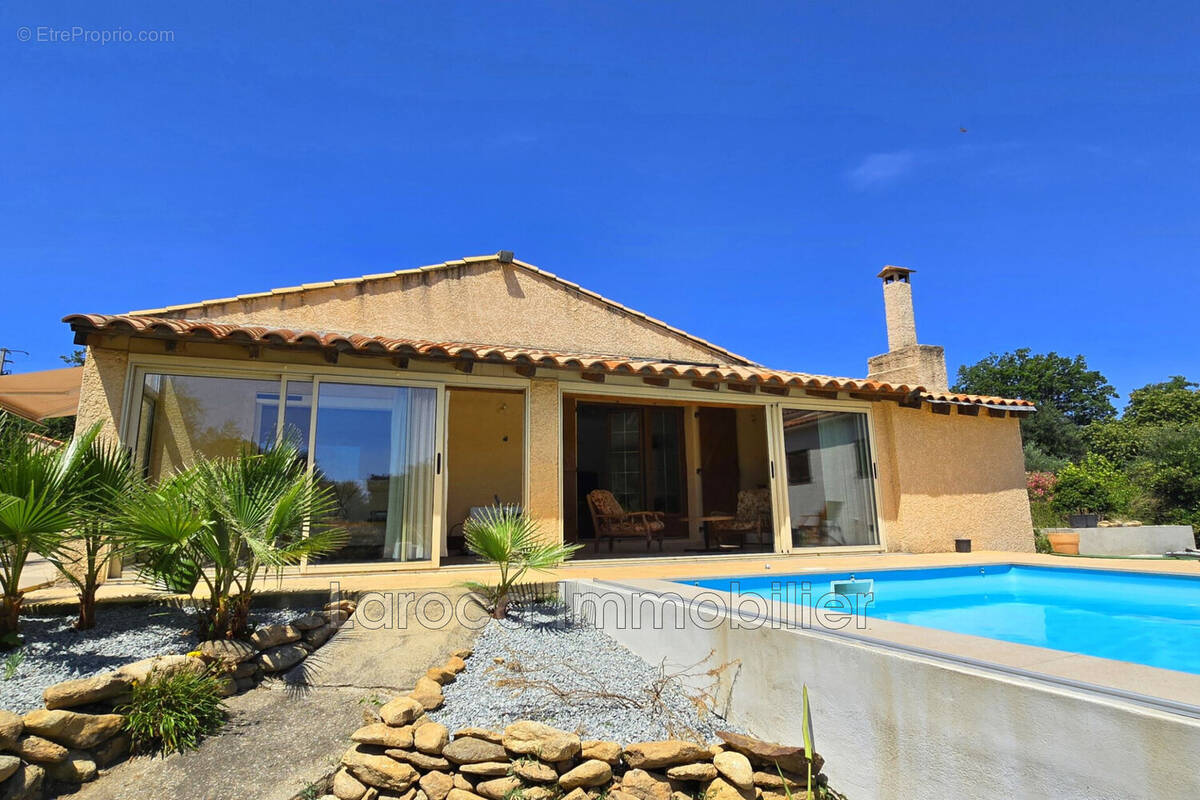 Maison à LAROQUE-DES-ALBERES