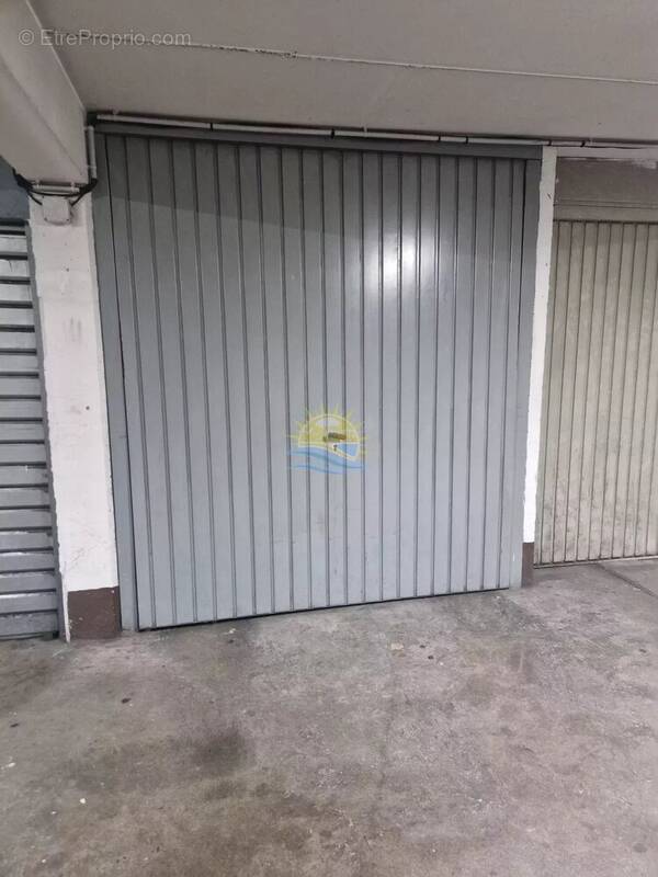 Parking à MARTIGUES