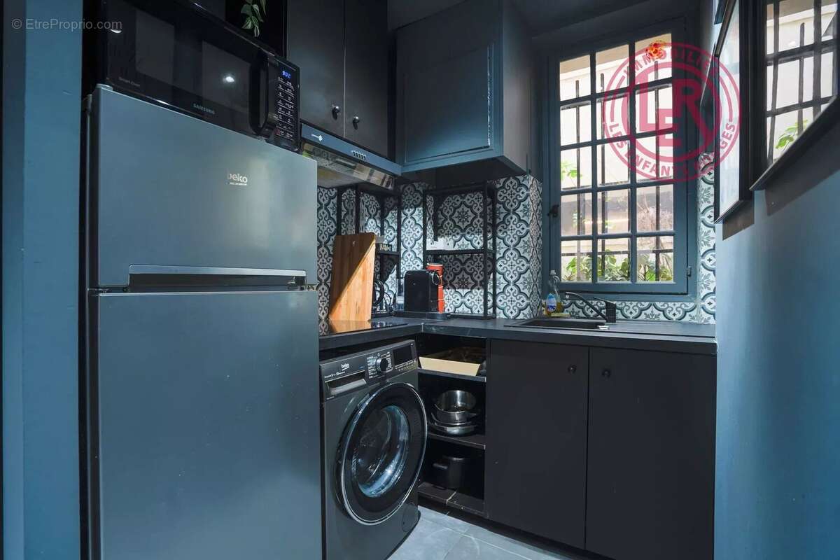 Appartement à PARIS-10E