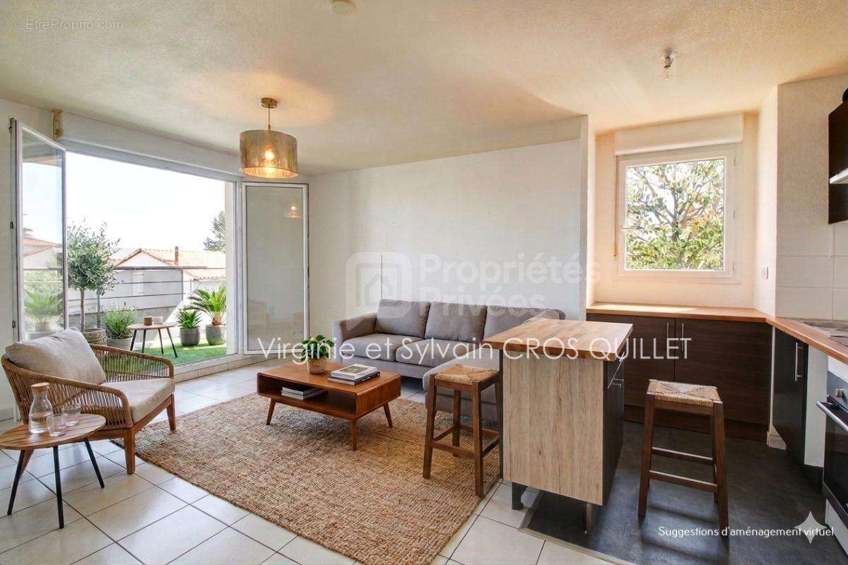 Appartement à LESPINASSE