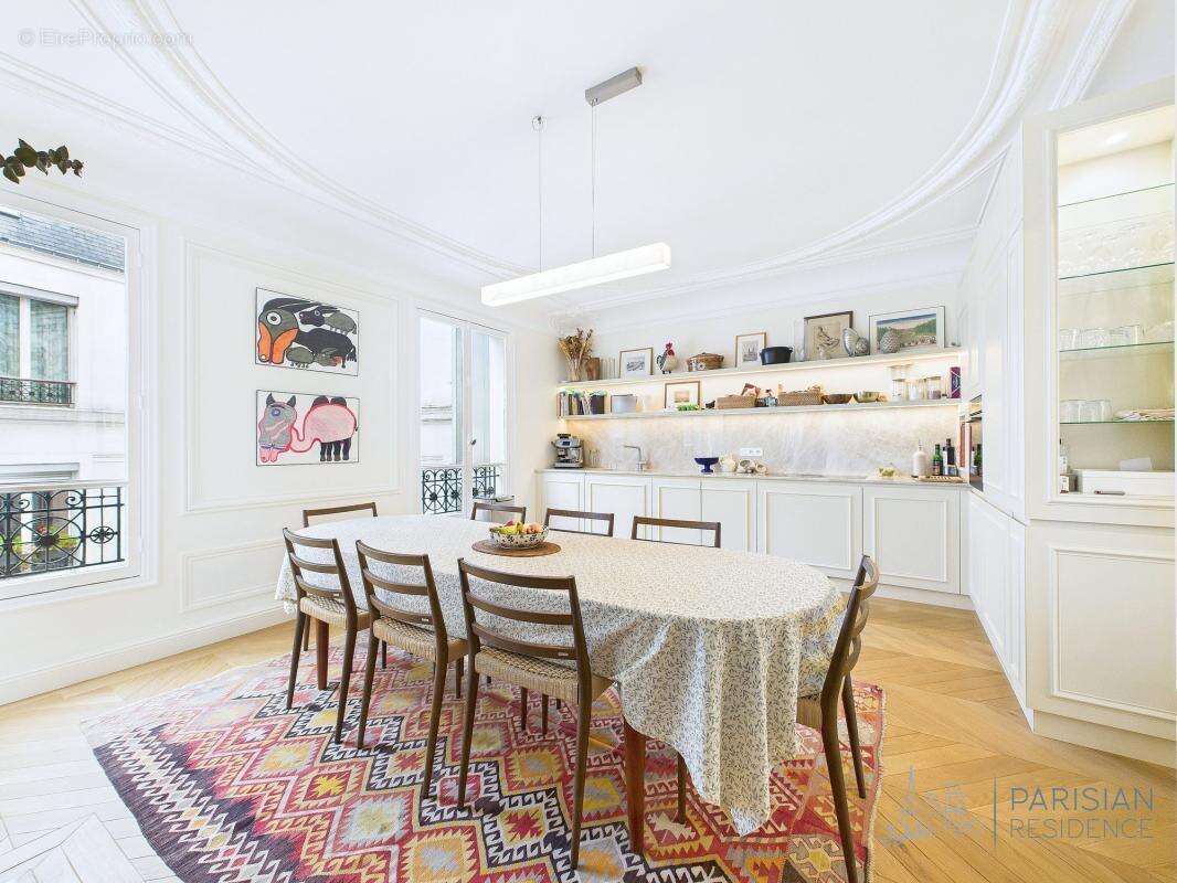 Appartement à PARIS-6E