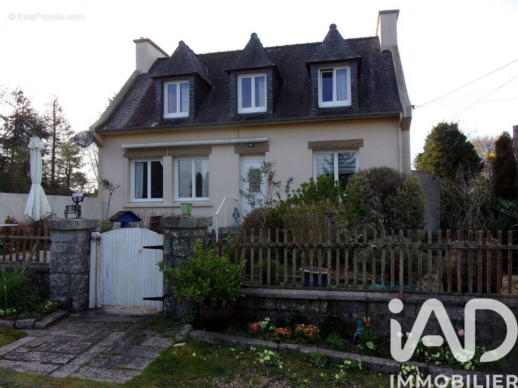 Photo 1 - Maison à HUELGOAT
