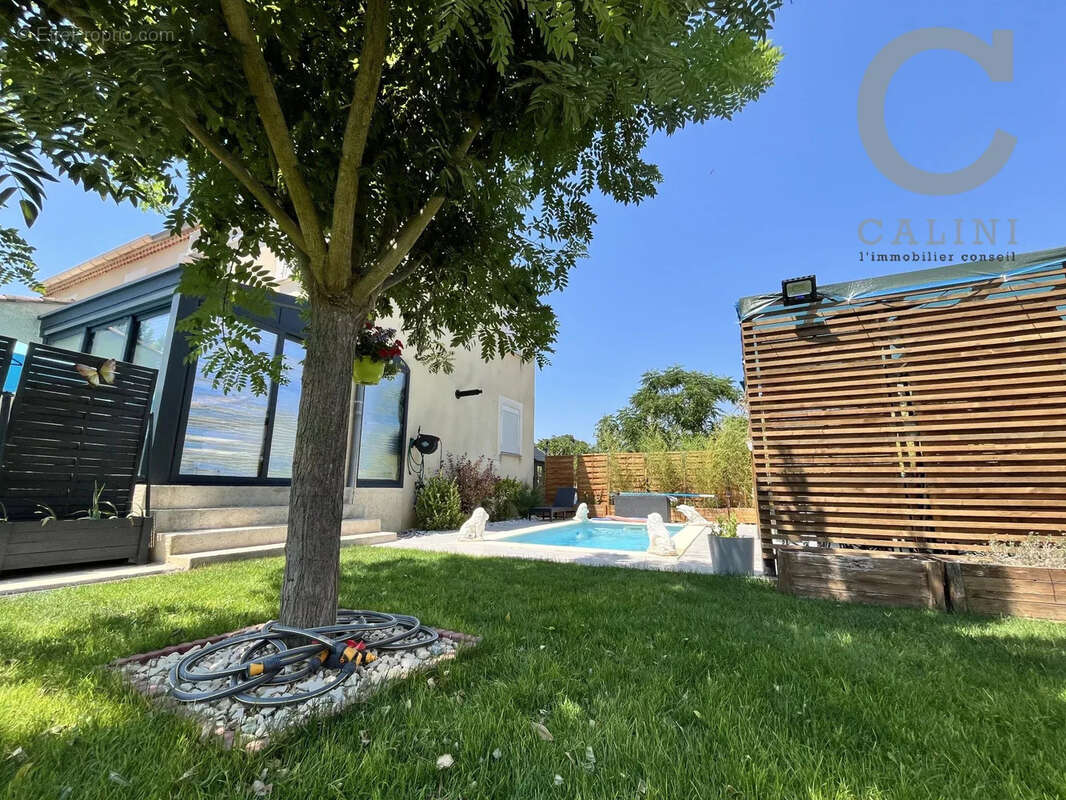 Maison à SAINT-MAURICE-DE-CAZEVIEILLE