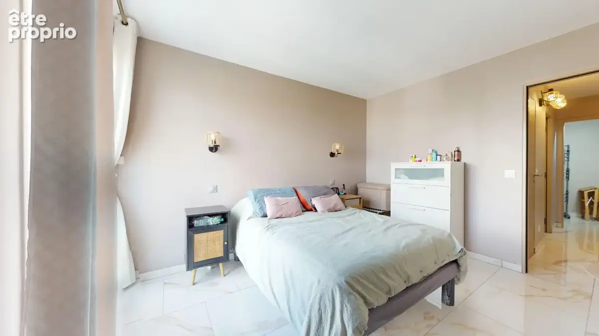 Exclu AVL  Aubervilliers Proche métro 4 Chemins  3/4 Pièces au dernier étage  Balcon et Vues Dégagées  Appartement Traversant  E - photo 15