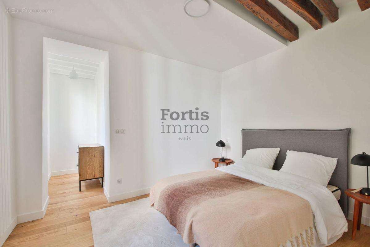 Appartement à PARIS-9E
