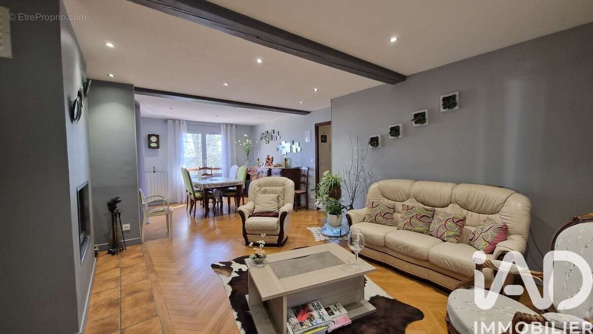 Maison 130 m² à Saint-Michel  - photo 4