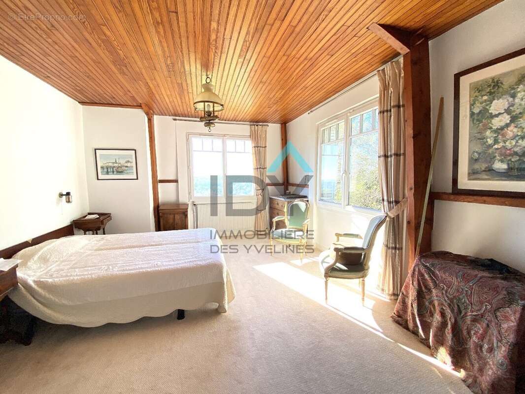 Maison à MAREIL-MARLY