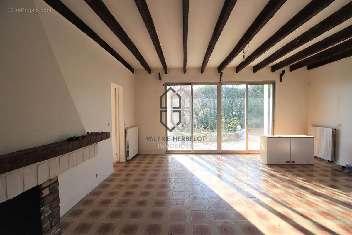 Maison à CHENNEVIERES-SUR-MARNE