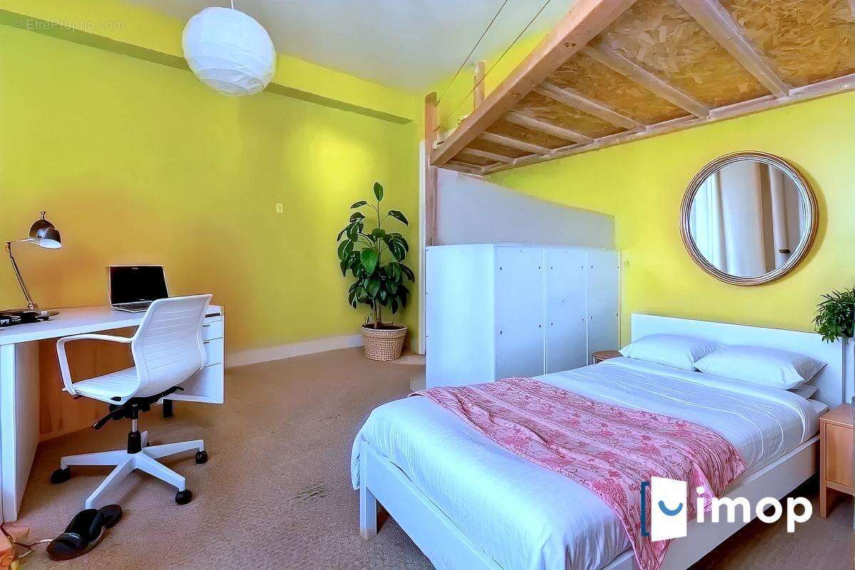 Duplex de 122m² à 2 min du Métro 13 Porte de Paris à très faibles charges - photo 5