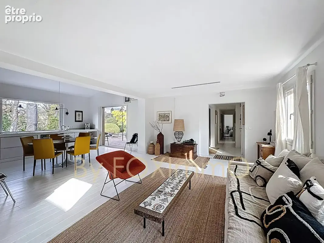 Valbonne village – villa 4 chambres à pied du village – terrain 1600 m² avec piscine - photo 3