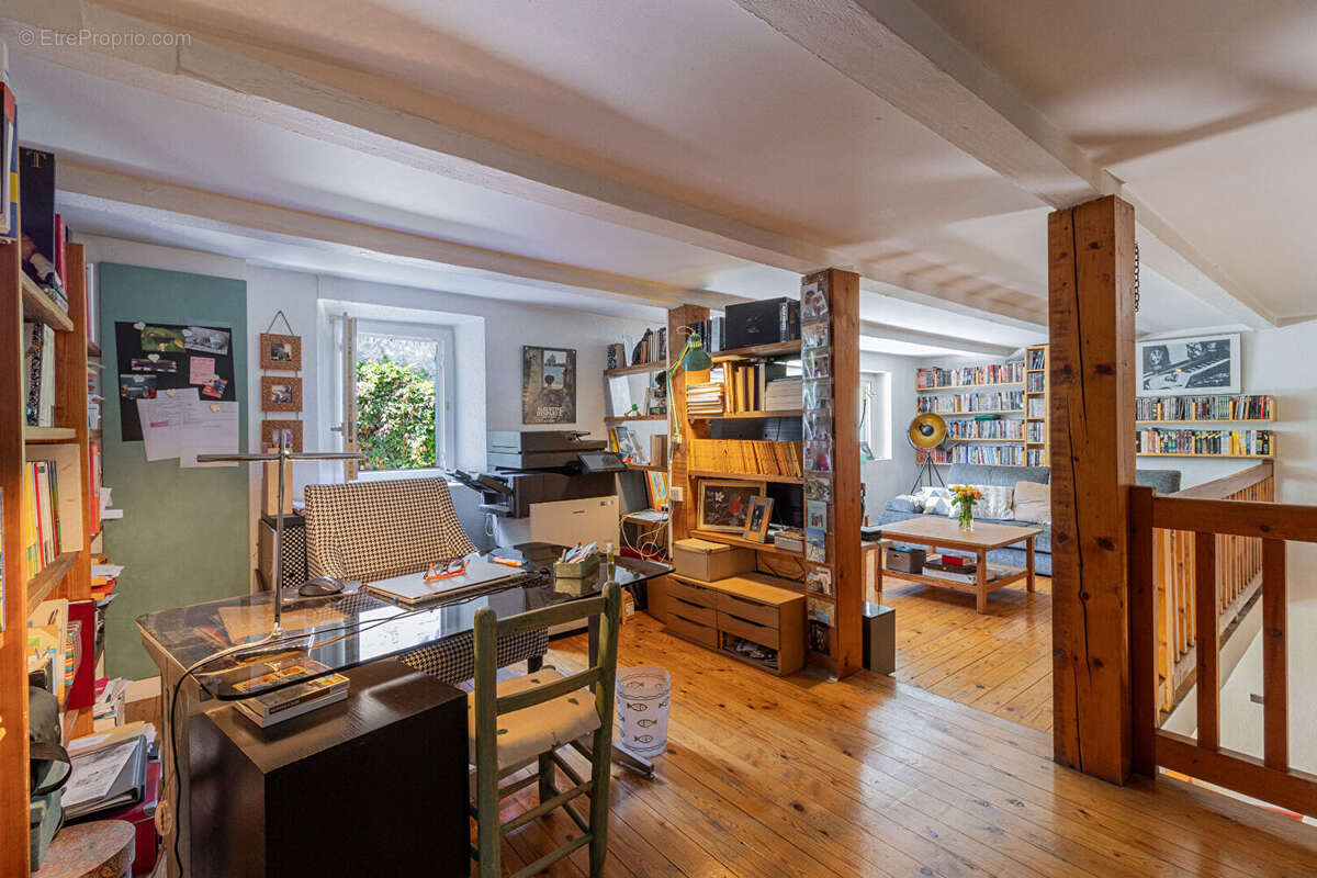 Maison à MARSEILLE-4E