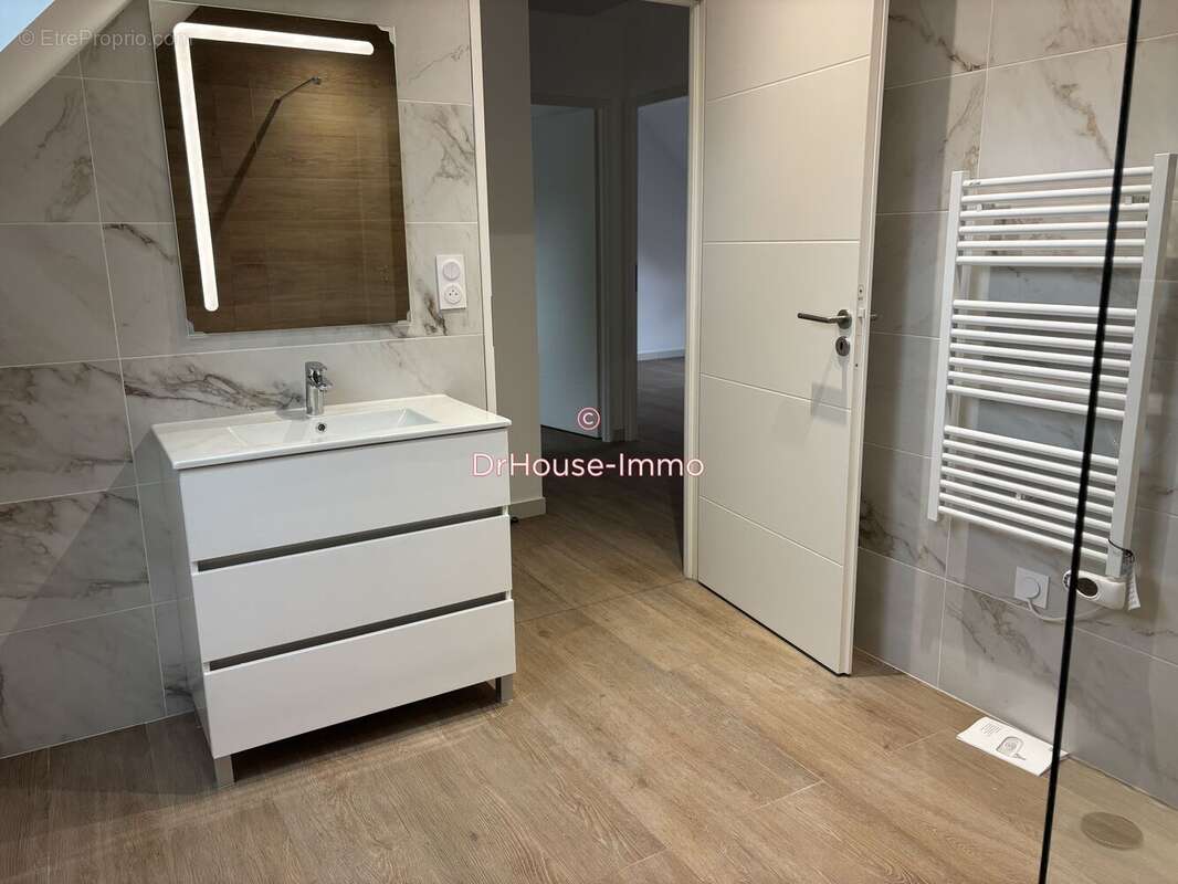 Maison 95 m² à Larcay  - photo 75