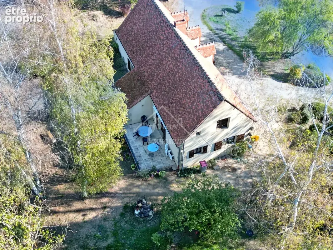 Belle longère de plain-pied sur 2 hectares avec grande dépendance, à Bourbon-l’Archambault - photo 2