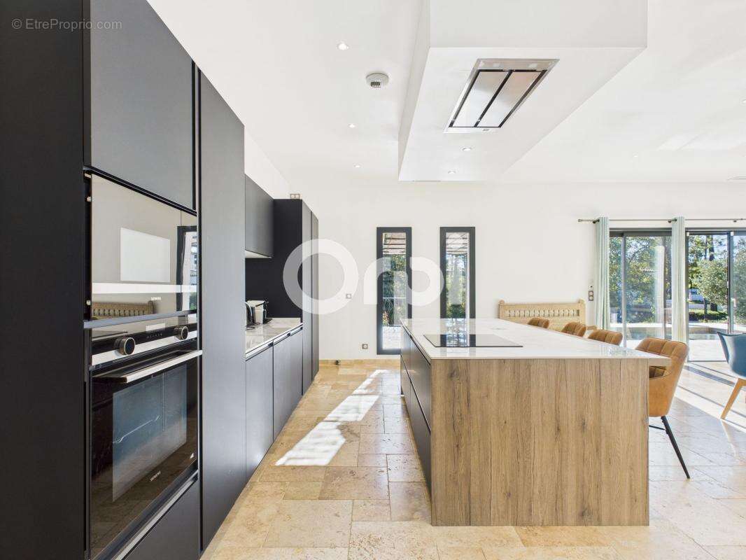 Maison à MONTAUROUX