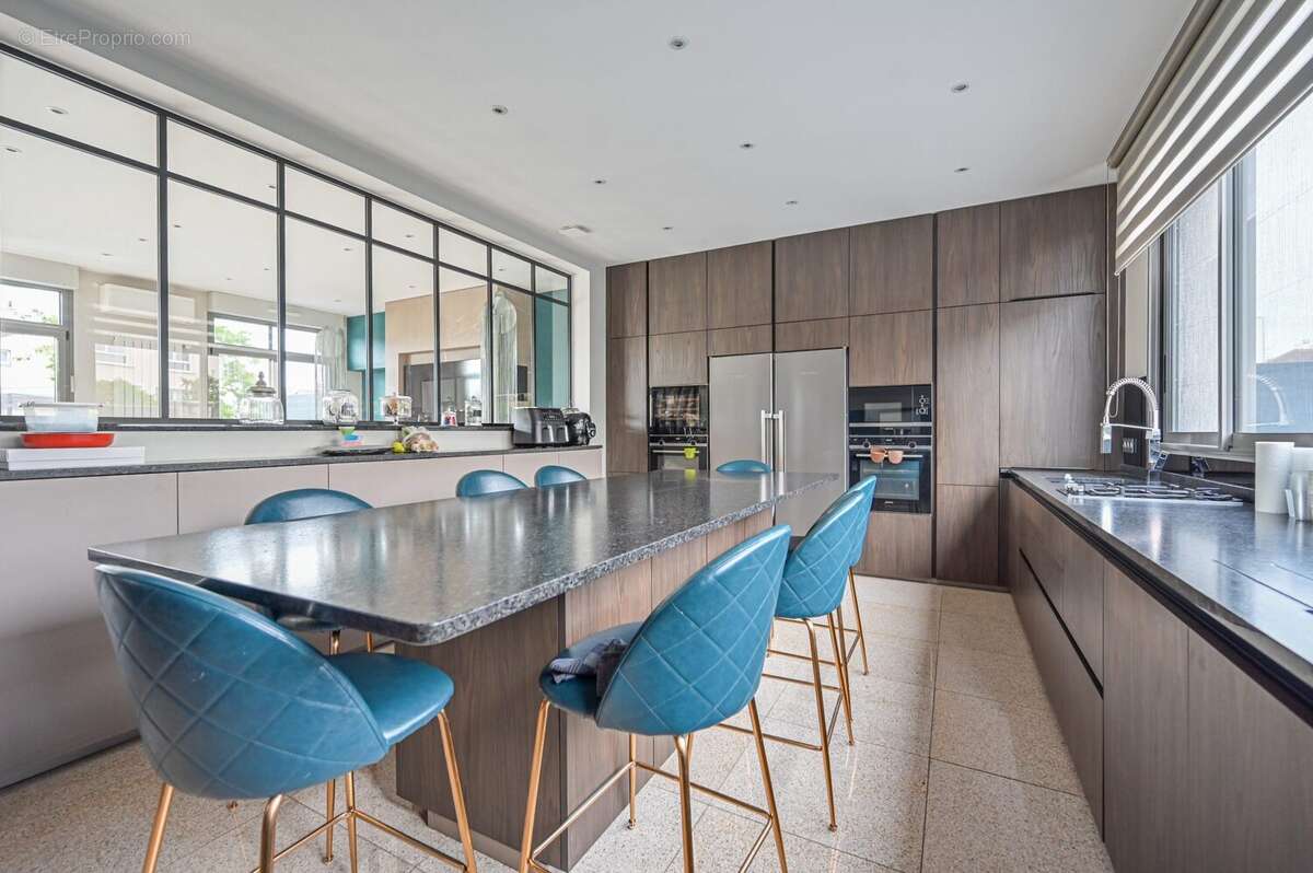 Maison 276 m² à Bonneuil-Sur-Marne  - photo 4
