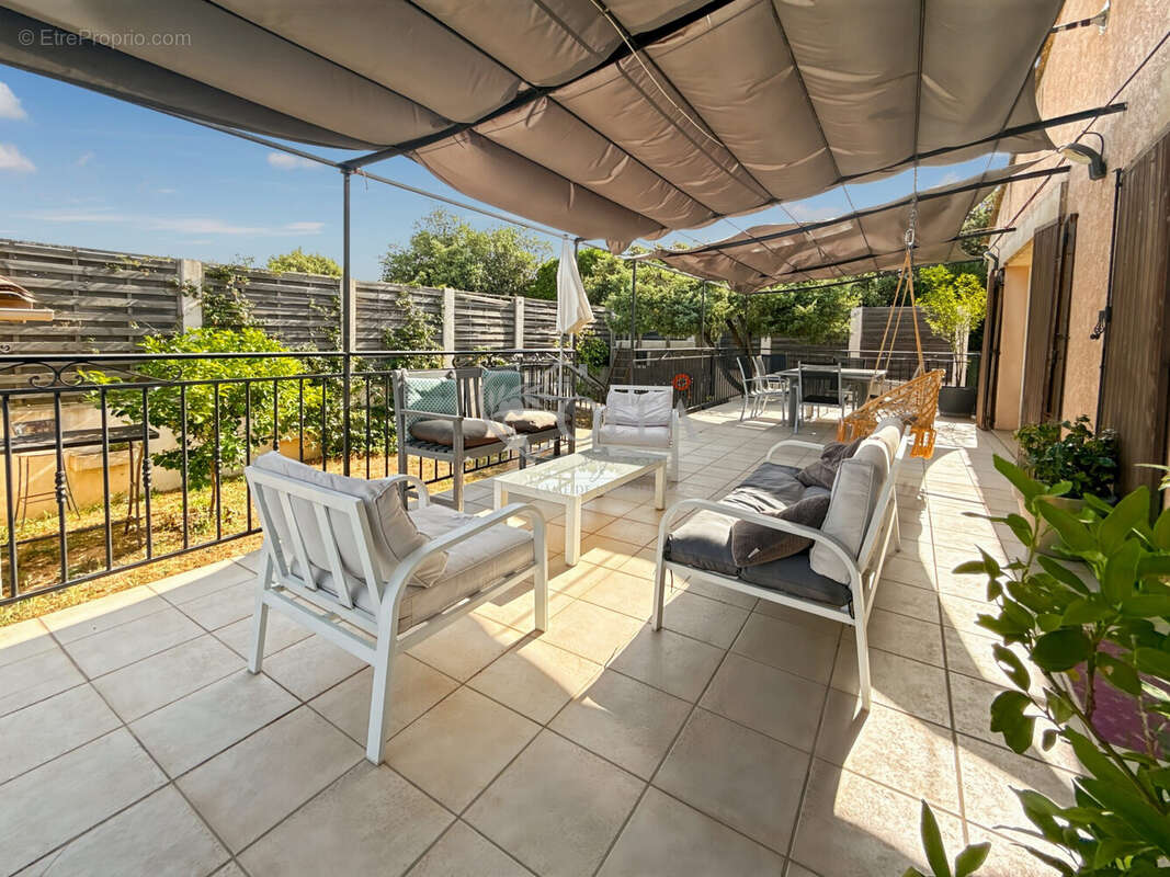 Maison 145 m² à Saint-Maximin  - photo 2