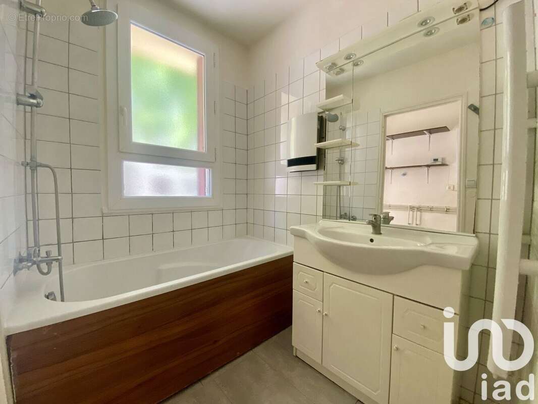 Photo 4 - Appartement à SAINTE-GENEVIEVE-DES-BOIS