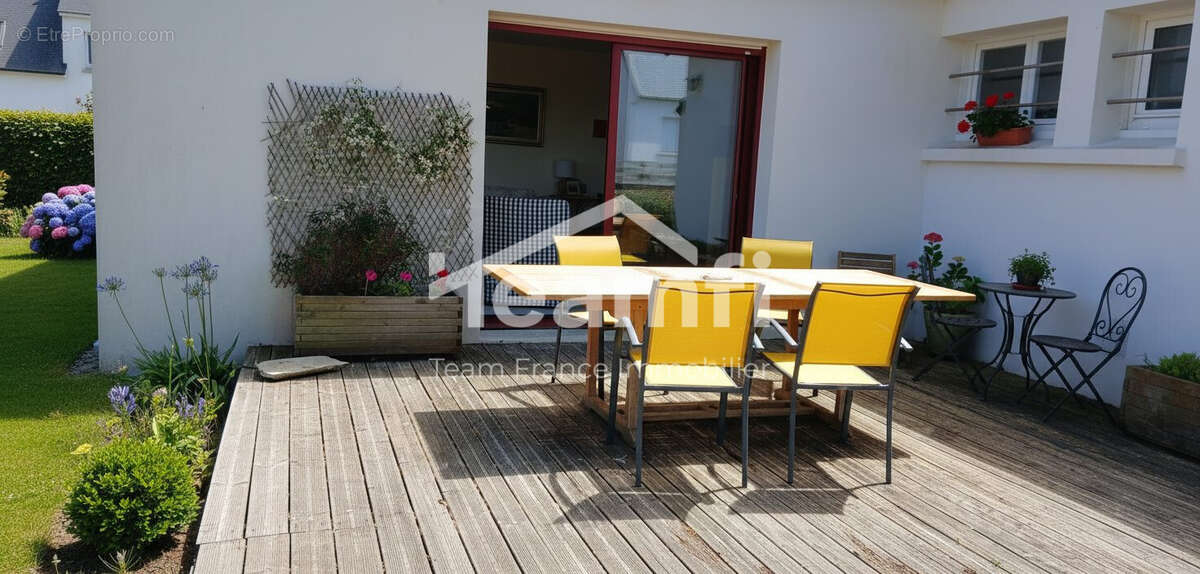 Terrasse - Maison à CLEDER