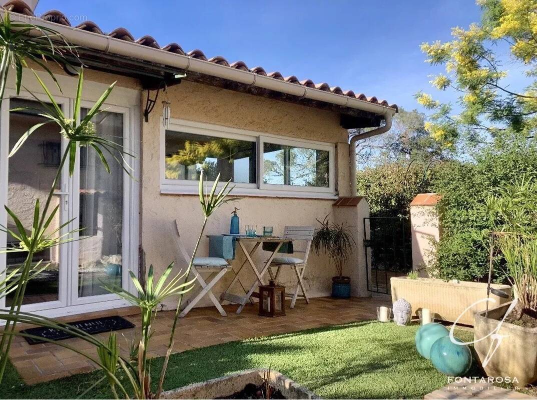 Appartement à FREJUS