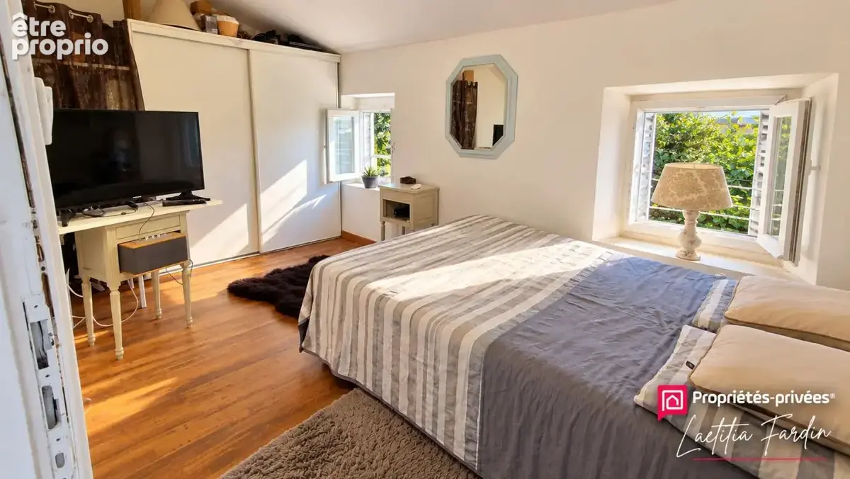 T2 dans résidence avec Jardin, parking privé au centre ville!! - photo 8