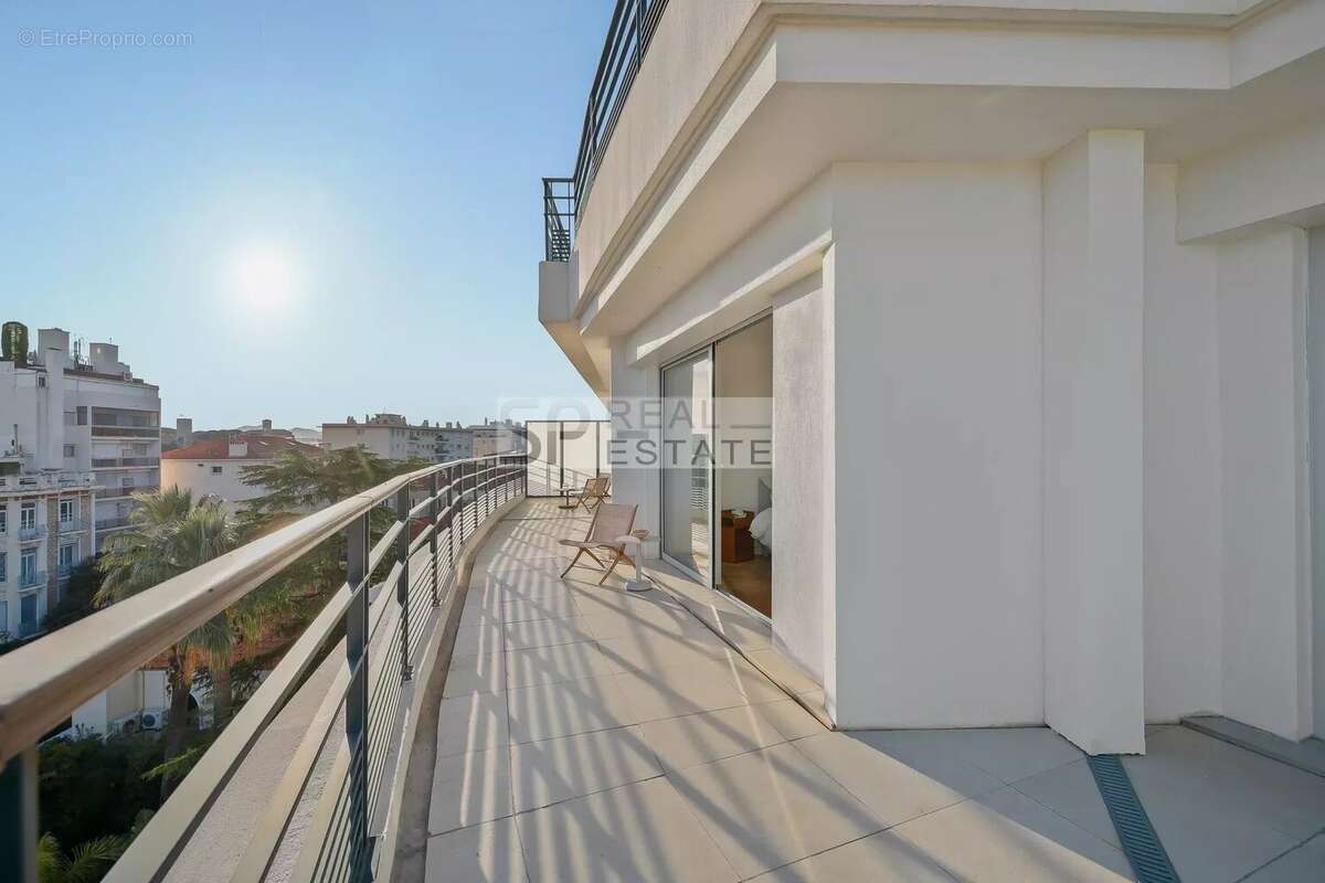 Appartement à CANNES