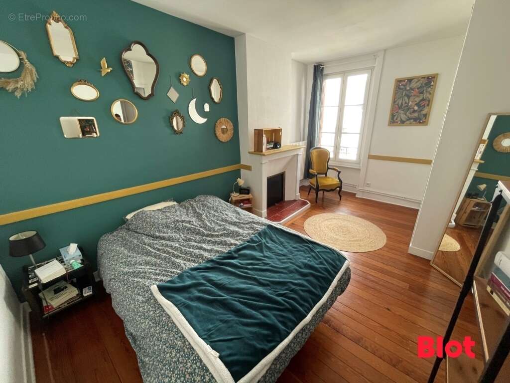 Appartement à FOUGERES