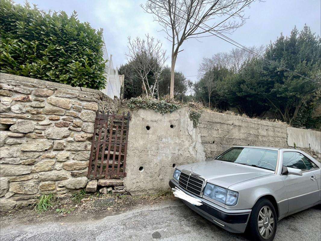 Terrain à LA GRAND-COMBE